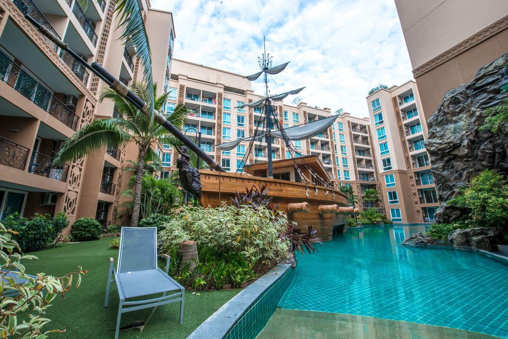 Atlantis Condo Resort Pattaya Джомтьен Экстерьер фото